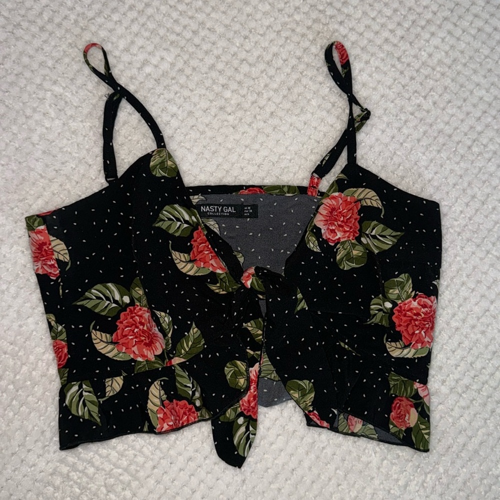 Nasty Gal floral tie crop top with ruffle Size US 6